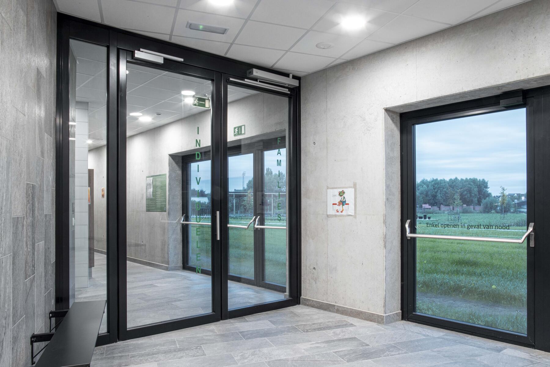 brandwerende glazen wand